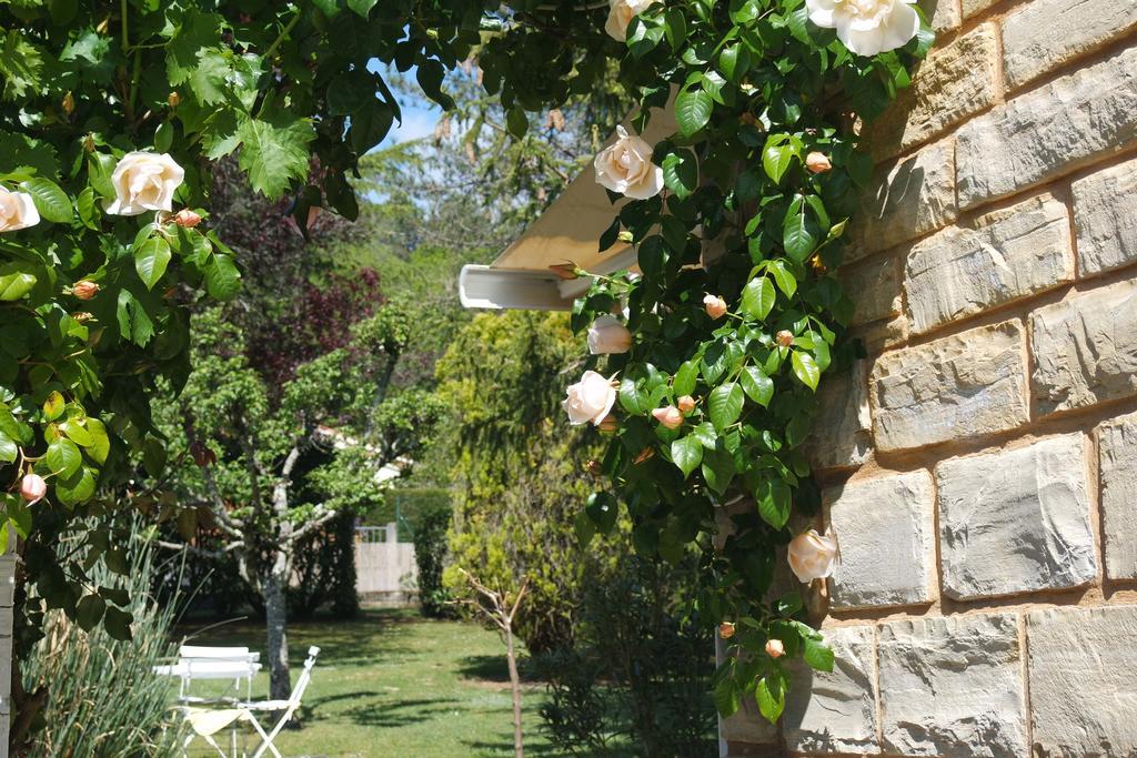 Bed and Breakfast Le Balcon Des Jasses Espere Exterior foto