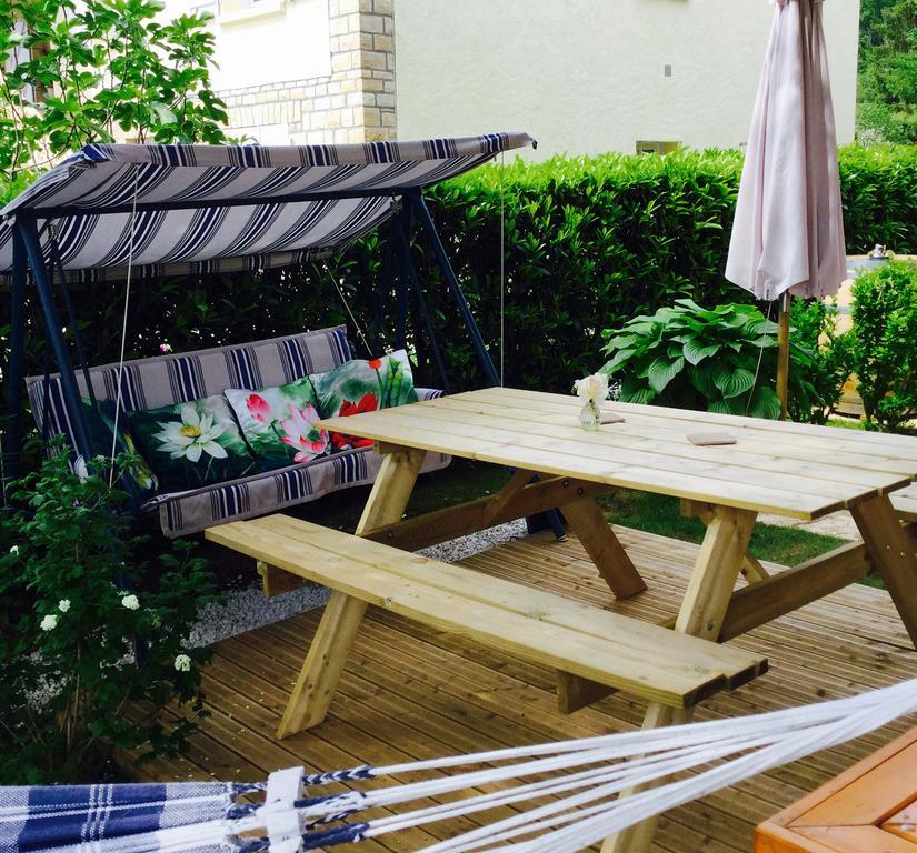 Bed and Breakfast Le Balcon Des Jasses Espere Exterior foto
